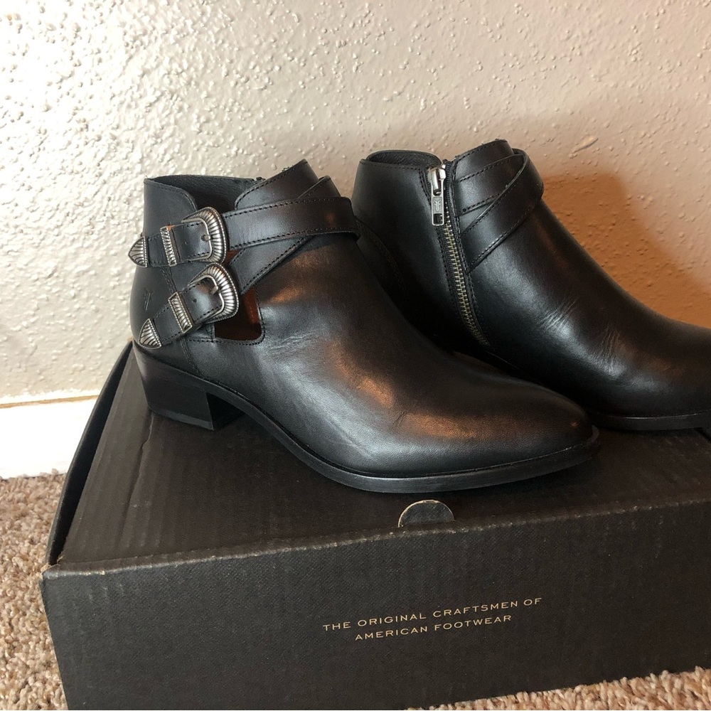 Sleek Black Leather Ankle Boots with Double Buckle